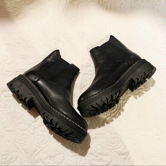 padmia chelsea boot black